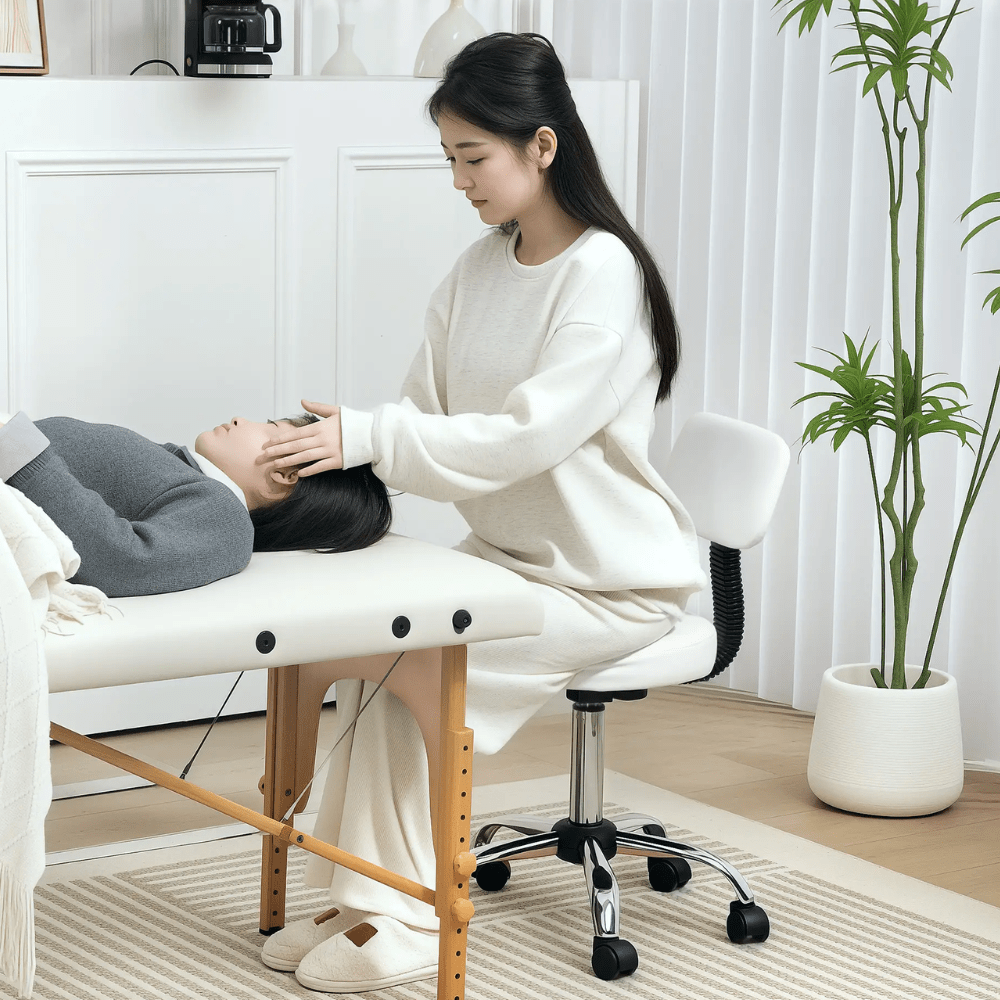 nail tech stool