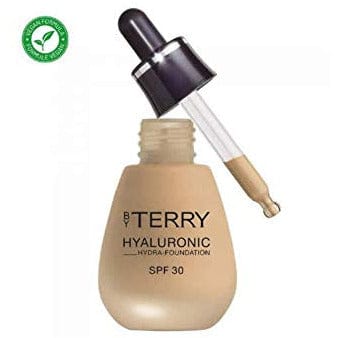 SPF30 foundation with hyaluronic acid